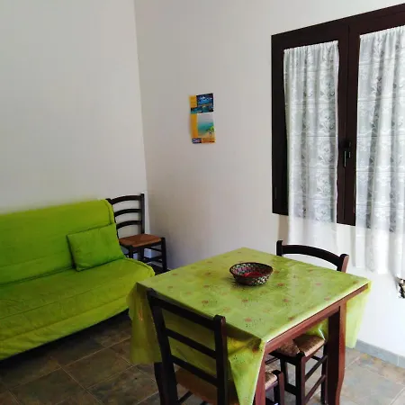 Ferienhaus One Bedroom House With Furnished Terrace At Elini 7 Km Away From The *
